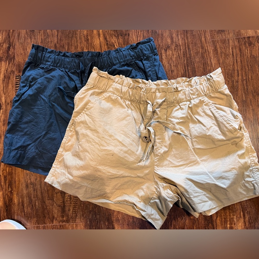 LOFT Men's Athletic Shorts - Navy and Tan